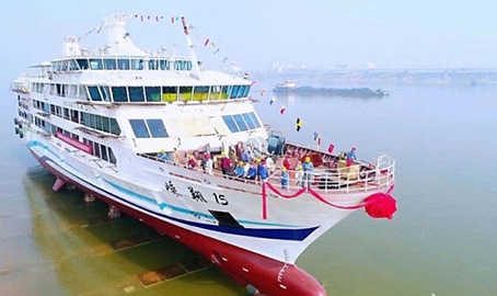 Shengxiang luxury cruise ship